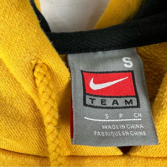 Vintage Y2K Iowa Hawkeyes x Nike Center Swoosh Hoodie - Picture 3 of 7